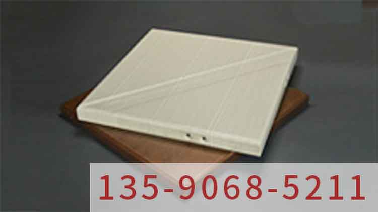氟碳鋁單板廠(chǎng)家之現(xiàn)代建筑裝飾材料的革新與應(yīng)用